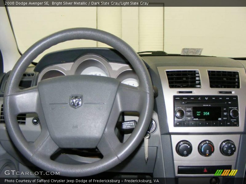 Bright Silver Metallic / Dark Slate Gray/Light Slate Gray 2008 Dodge Avenger SE