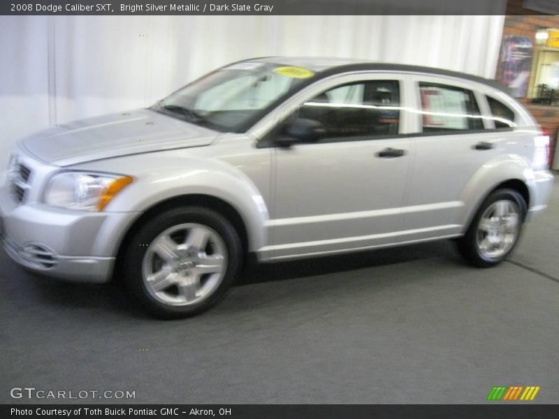 Bright Silver Metallic / Dark Slate Gray 2008 Dodge Caliber SXT