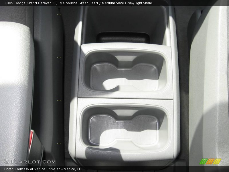 Melbourne Green Pearl / Medium Slate Gray/Light Shale 2009 Dodge Grand Caravan SE