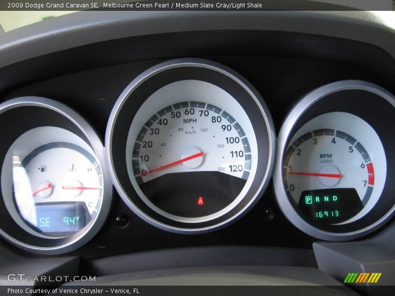 Melbourne Green Pearl / Medium Slate Gray/Light Shale 2009 Dodge Grand Caravan SE