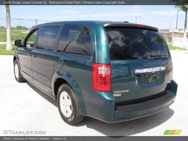 Melbourne Green Pearl / Medium Slate Gray/Light Shale 2009 Dodge Grand Caravan SE