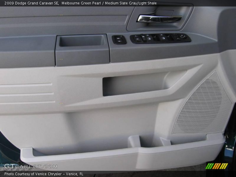 Melbourne Green Pearl / Medium Slate Gray/Light Shale 2009 Dodge Grand Caravan SE