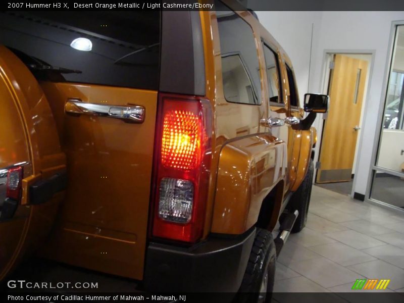 Desert Orange Metallic / Light Cashmere/Ebony 2007 Hummer H3 X