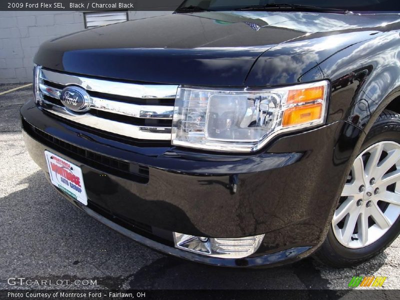 Black / Charcoal Black 2009 Ford Flex SEL