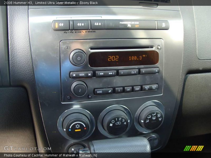 Limited Ultra Silver Metallic / Ebony Black 2008 Hummer H3