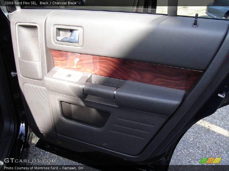 Black / Charcoal Black 2009 Ford Flex SEL