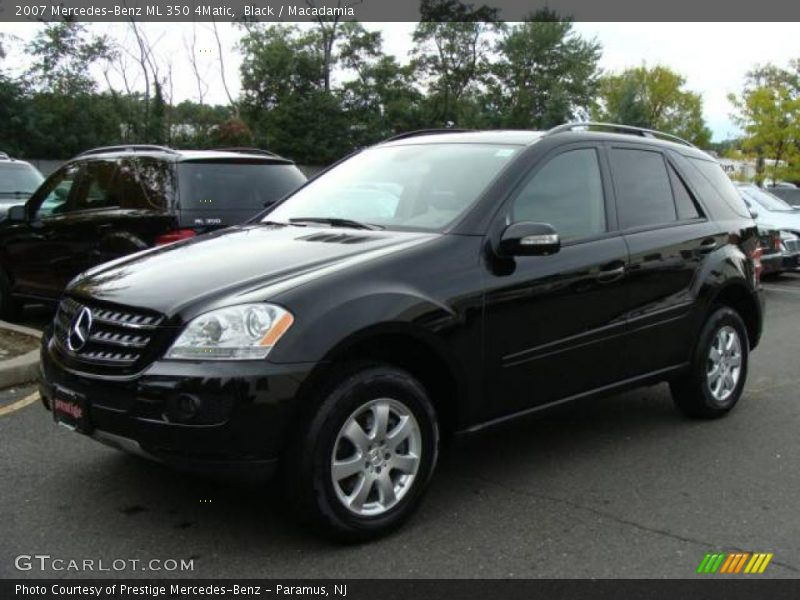 Black / Macadamia 2007 Mercedes-Benz ML 350 4Matic