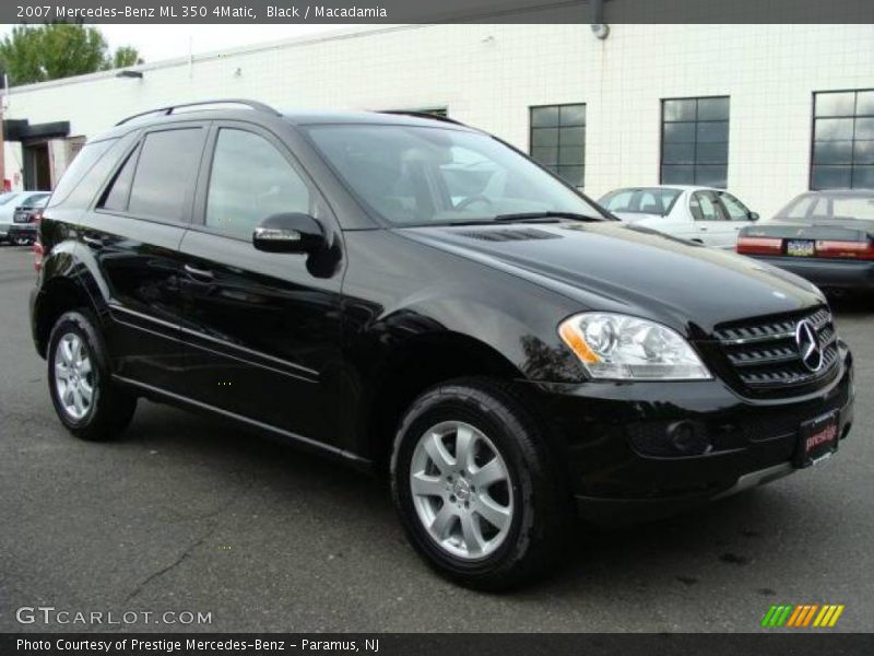 Black / Macadamia 2007 Mercedes-Benz ML 350 4Matic