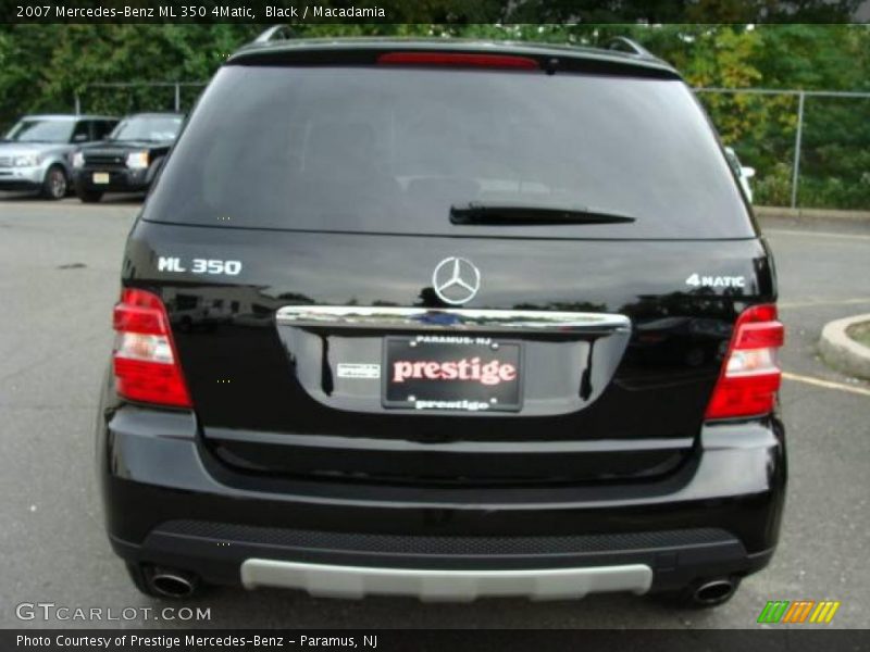 Black / Macadamia 2007 Mercedes-Benz ML 350 4Matic