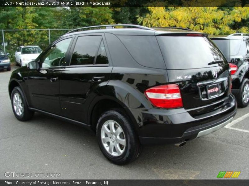Black / Macadamia 2007 Mercedes-Benz ML 350 4Matic
