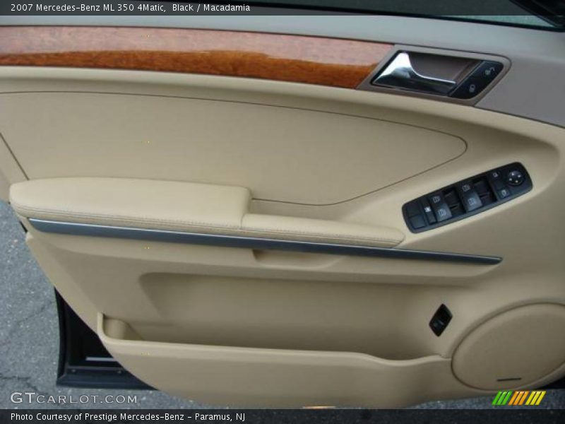 Black / Macadamia 2007 Mercedes-Benz ML 350 4Matic
