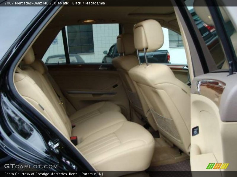 Black / Macadamia 2007 Mercedes-Benz ML 350 4Matic