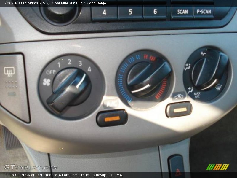 Opal Blue Metallic / Blond Beige 2002 Nissan Altima 2.5 S