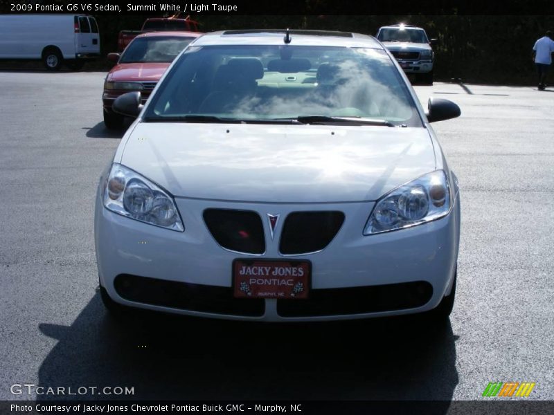 Summit White / Light Taupe 2009 Pontiac G6 V6 Sedan