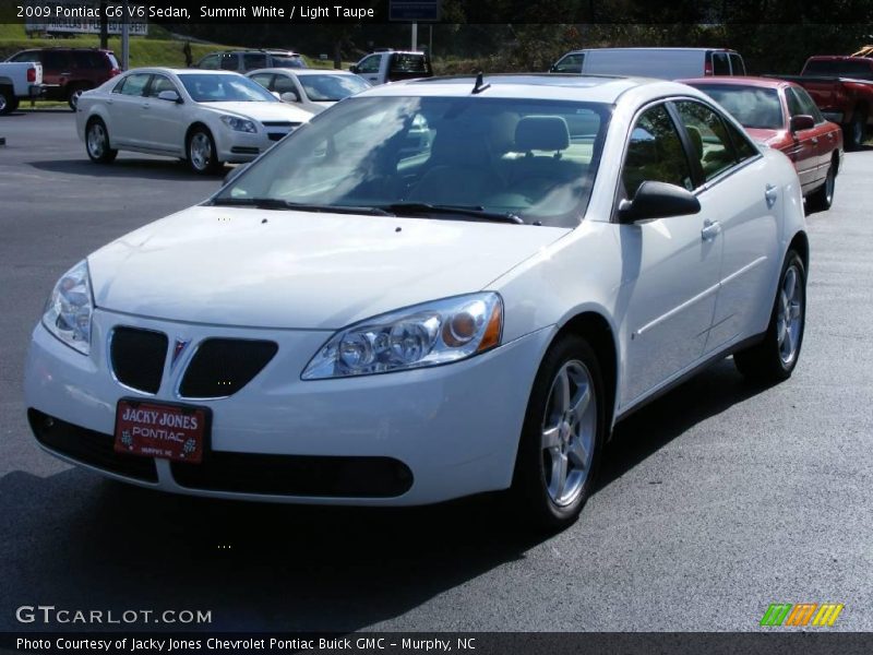 Summit White / Light Taupe 2009 Pontiac G6 V6 Sedan