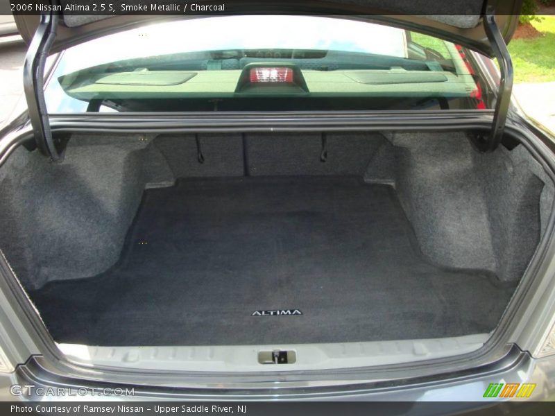 Smoke Metallic / Charcoal 2006 Nissan Altima 2.5 S