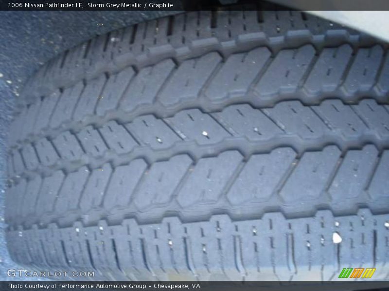 Storm Grey Metallic / Graphite 2006 Nissan Pathfinder LE