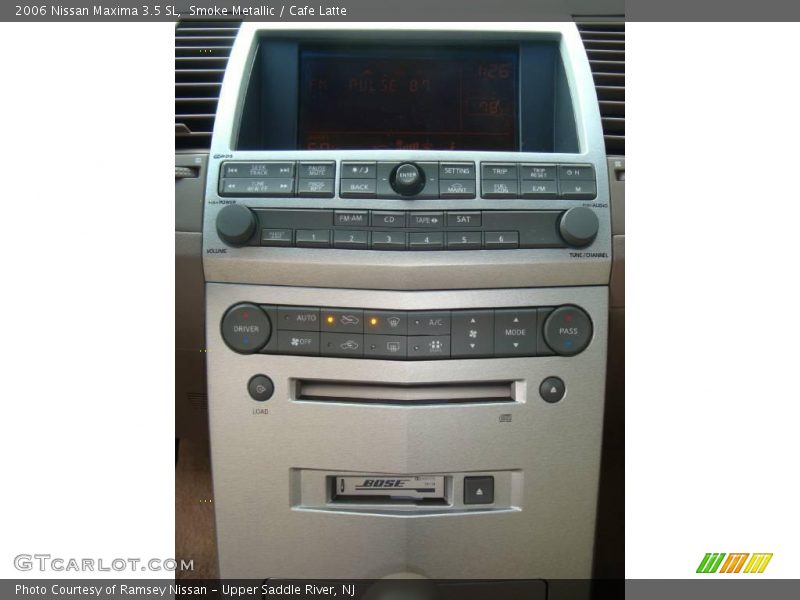 Smoke Metallic / Cafe Latte 2006 Nissan Maxima 3.5 SL