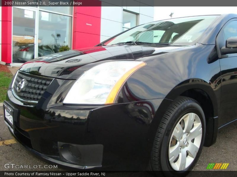 Super Black / Beige 2007 Nissan Sentra 2.0