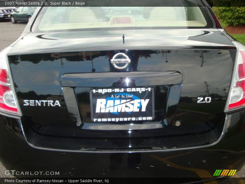 Super Black / Beige 2007 Nissan Sentra 2.0