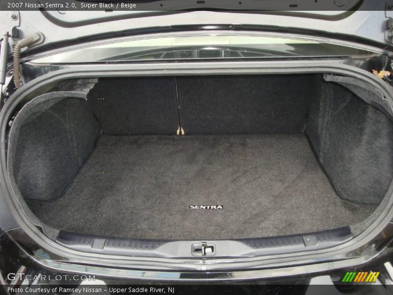Super Black / Beige 2007 Nissan Sentra 2.0