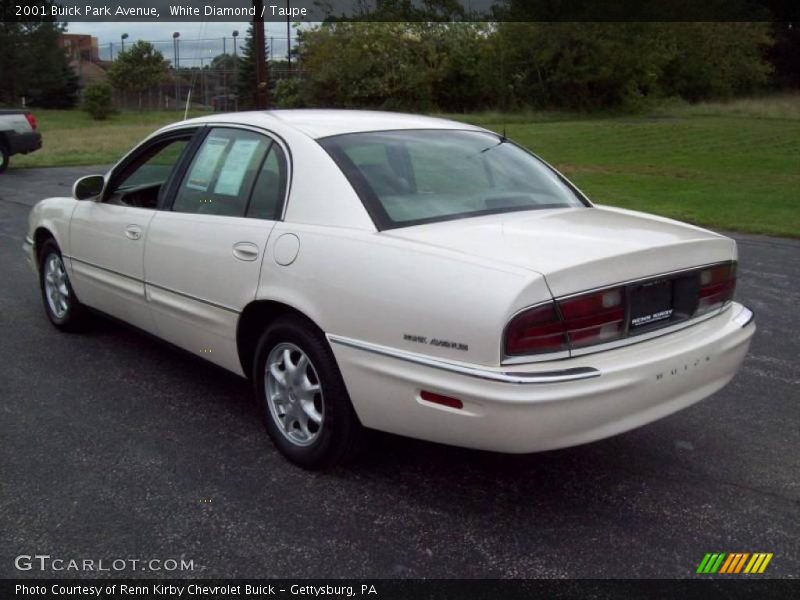 White Diamond / Taupe 2001 Buick Park Avenue