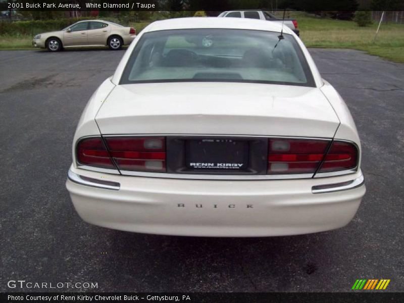 White Diamond / Taupe 2001 Buick Park Avenue