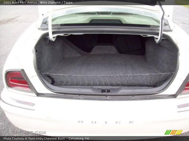 White Diamond / Taupe 2001 Buick Park Avenue