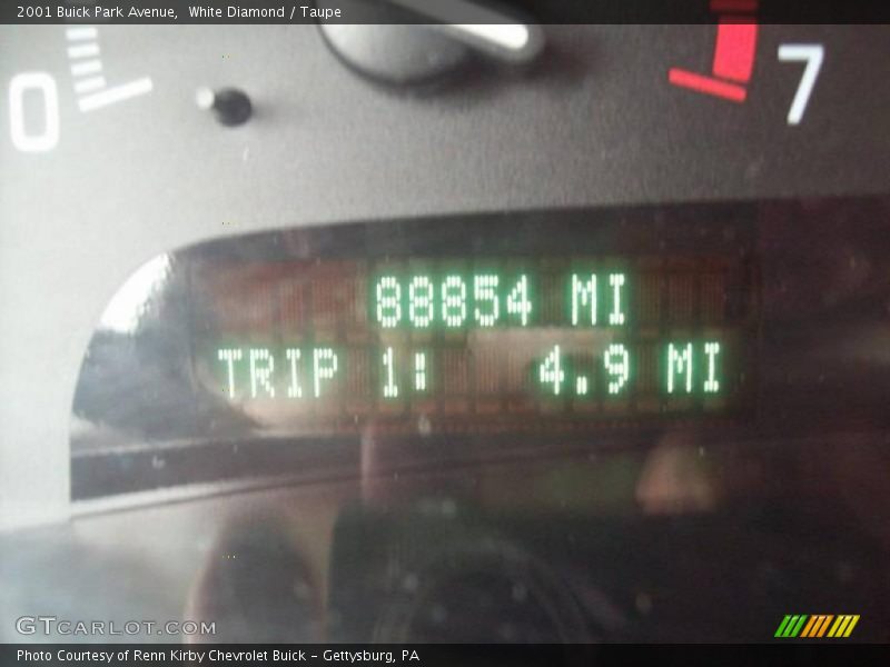White Diamond / Taupe 2001 Buick Park Avenue