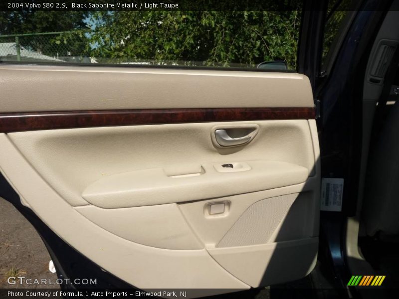 Black Sapphire Metallic / Light Taupe 2004 Volvo S80 2.9