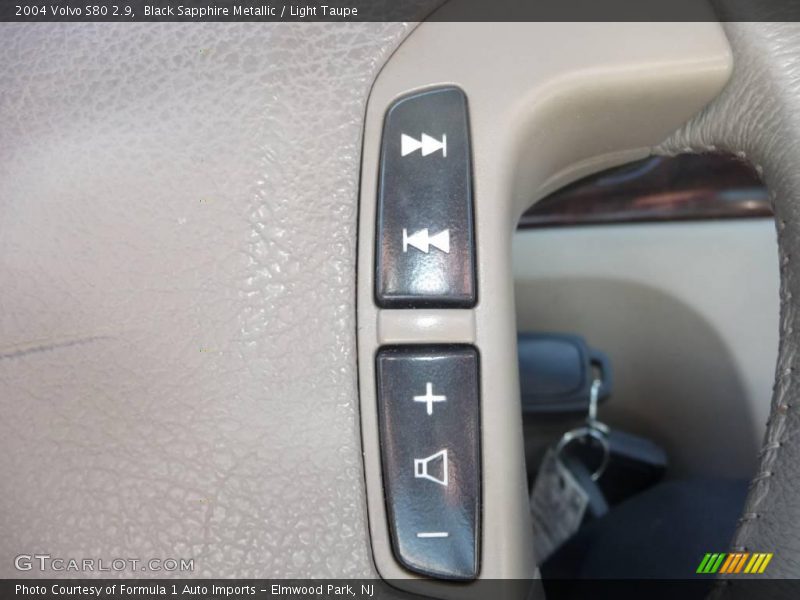 Black Sapphire Metallic / Light Taupe 2004 Volvo S80 2.9