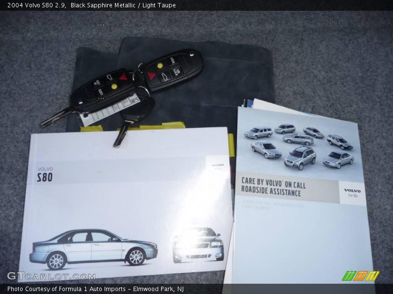 Black Sapphire Metallic / Light Taupe 2004 Volvo S80 2.9