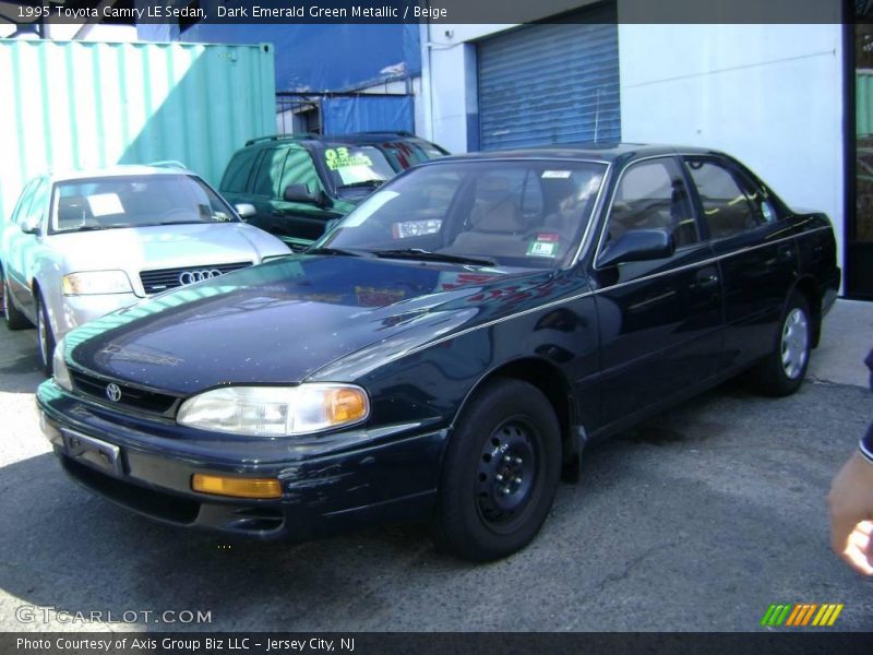 Dark Emerald Green Metallic / Beige 1995 Toyota Camry LE Sedan