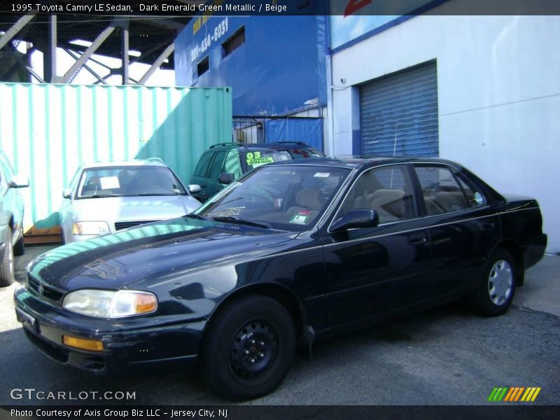 Dark Emerald Green Metallic / Beige 1995 Toyota Camry LE Sedan