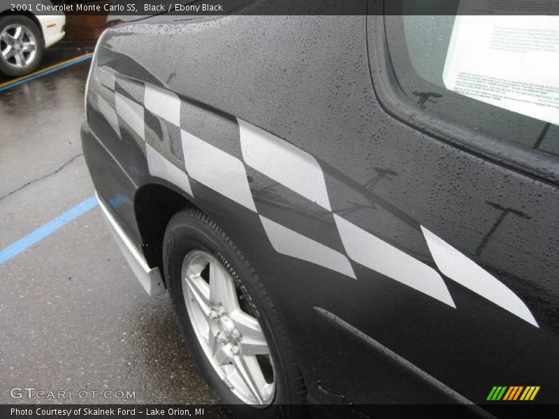 Black / Ebony Black 2001 Chevrolet Monte Carlo SS
