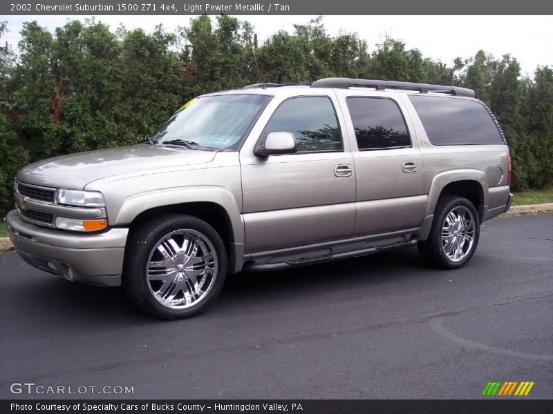 Light Pewter Metallic / Tan 2002 Chevrolet Suburban 1500 Z71 4x4