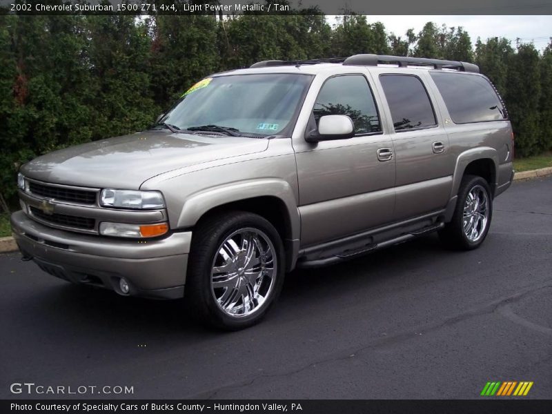 Light Pewter Metallic / Tan 2002 Chevrolet Suburban 1500 Z71 4x4
