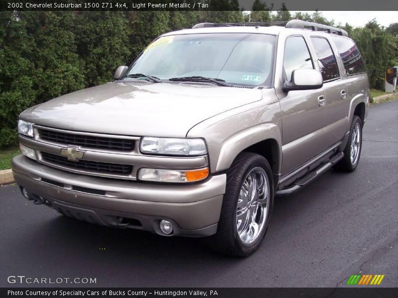 Light Pewter Metallic / Tan 2002 Chevrolet Suburban 1500 Z71 4x4