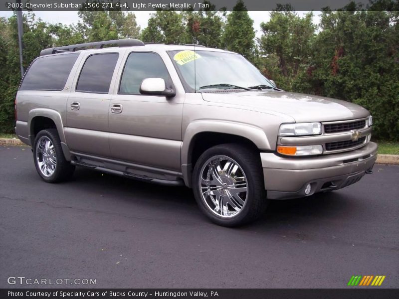 Light Pewter Metallic / Tan 2002 Chevrolet Suburban 1500 Z71 4x4