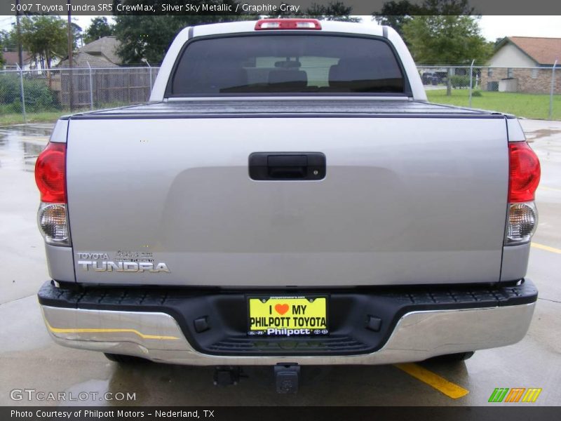 Silver Sky Metallic / Graphite Gray 2007 Toyota Tundra SR5 CrewMax