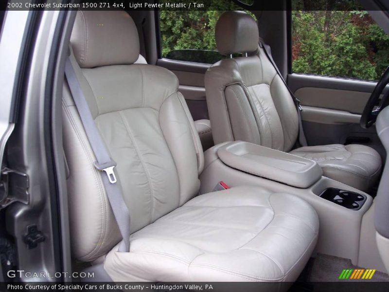 Light Pewter Metallic / Tan 2002 Chevrolet Suburban 1500 Z71 4x4