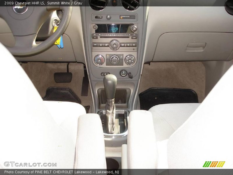 Summit White / Gray 2009 Chevrolet HHR LS