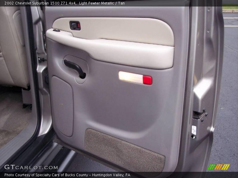 Light Pewter Metallic / Tan 2002 Chevrolet Suburban 1500 Z71 4x4