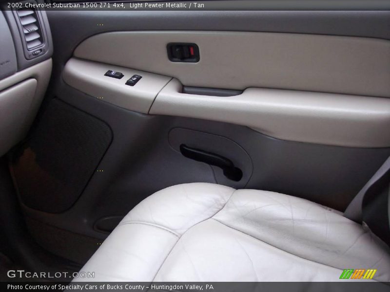 Light Pewter Metallic / Tan 2002 Chevrolet Suburban 1500 Z71 4x4