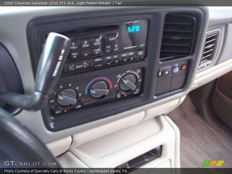 Light Pewter Metallic / Tan 2002 Chevrolet Suburban 1500 Z71 4x4