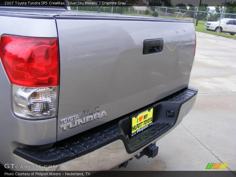 Silver Sky Metallic / Graphite Gray 2007 Toyota Tundra SR5 CrewMax
