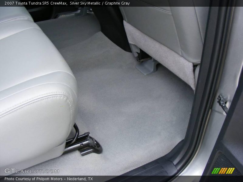 Silver Sky Metallic / Graphite Gray 2007 Toyota Tundra SR5 CrewMax