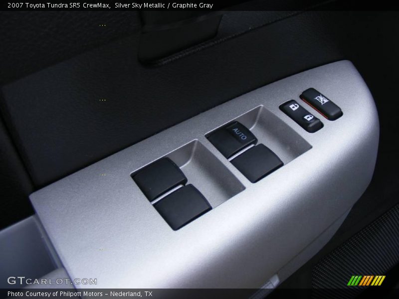 Silver Sky Metallic / Graphite Gray 2007 Toyota Tundra SR5 CrewMax