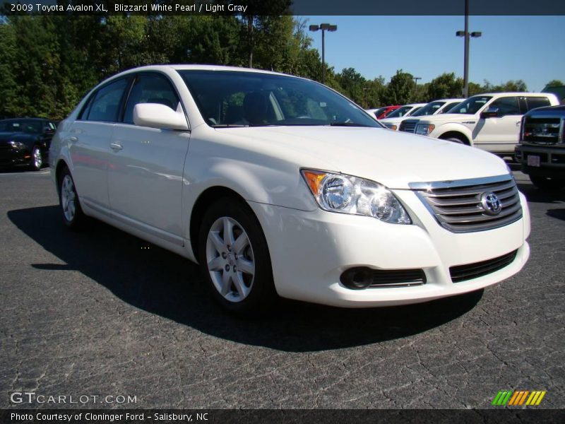Blizzard White Pearl / Light Gray 2009 Toyota Avalon XL