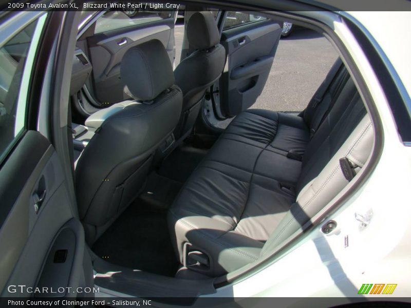 Blizzard White Pearl / Light Gray 2009 Toyota Avalon XL